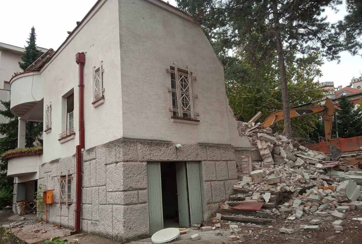 Rušenje zgrade Maglajska  