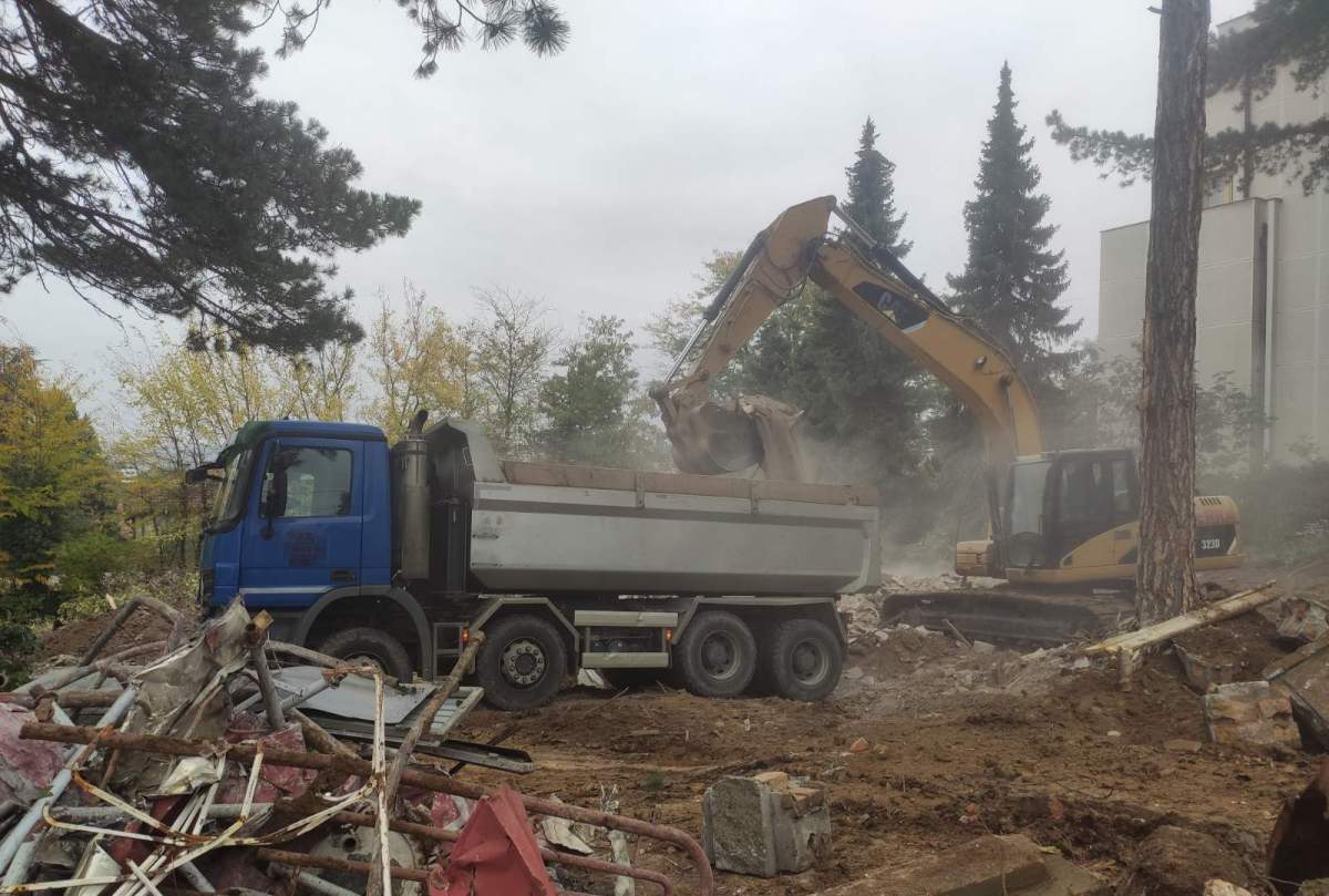 Rušenje zgrade Maglajska  